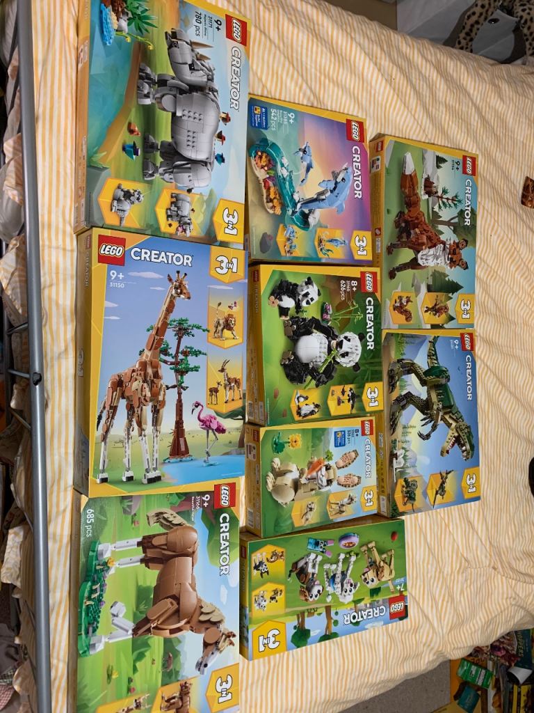 11 Lego Sets