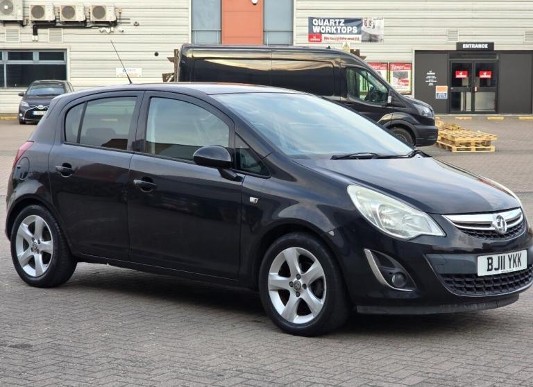 VAUXHALL CORSA 1.2 PETROL MANUAL IN TOP CONDITION. 1 YEAR MOT. SERVICE HISTORY