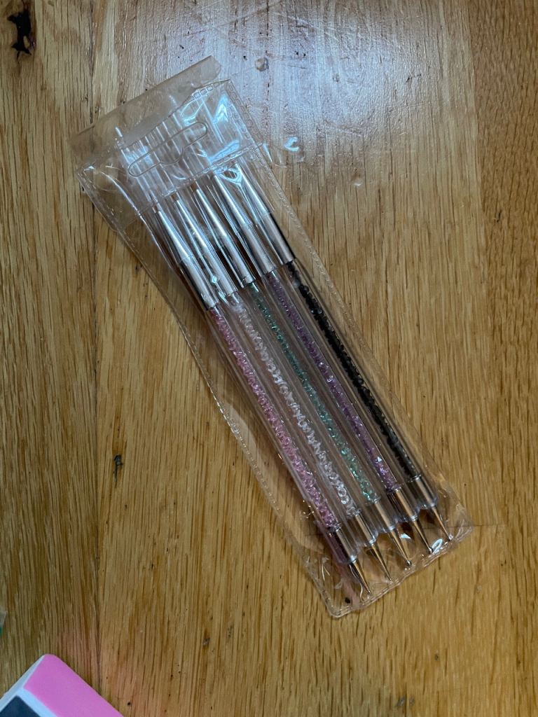 Gel nail polish equipment with lamp