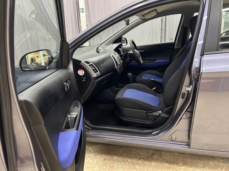 2009 Hyundai i20 1.4 Comfort 5dr Auto HATCHBACK Petrol Automatic