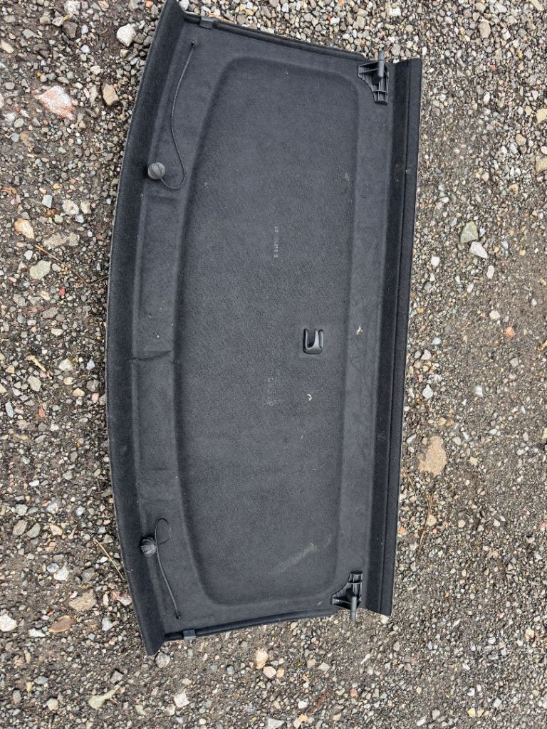Golf MK5 parcel shelf