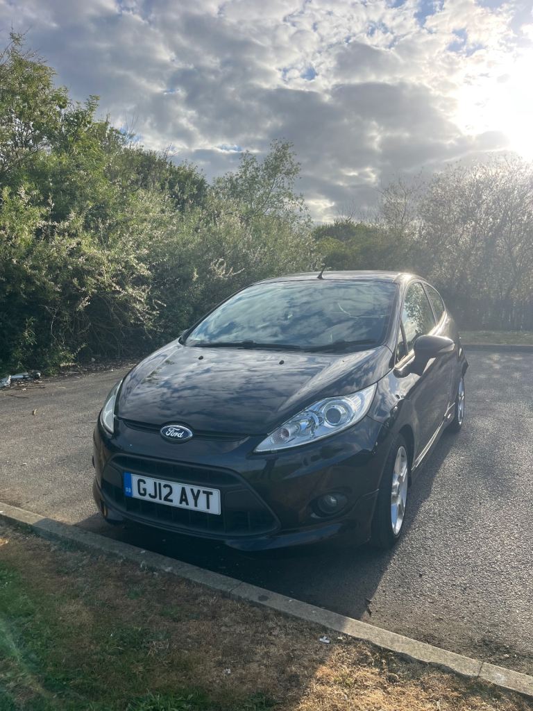 Ford, FIESTA, Hatchback, 2012, Manual, 1242 (cc), 5 doors