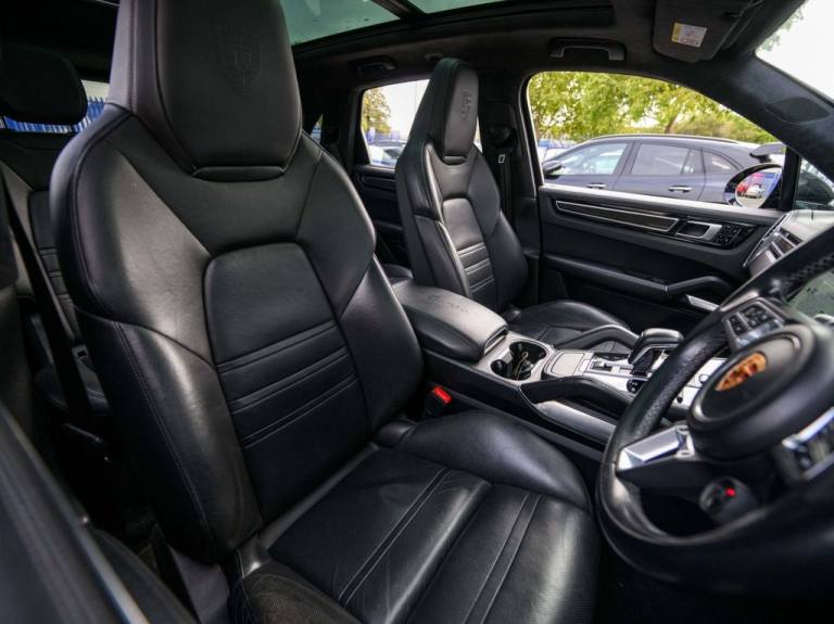 2018 Porsche Cayenne 4.0T V8 Turbo SUV 5dr Petrol TiptronicS 4WD Euro 6 (s/s) (550 ps) ESTATE Pet...