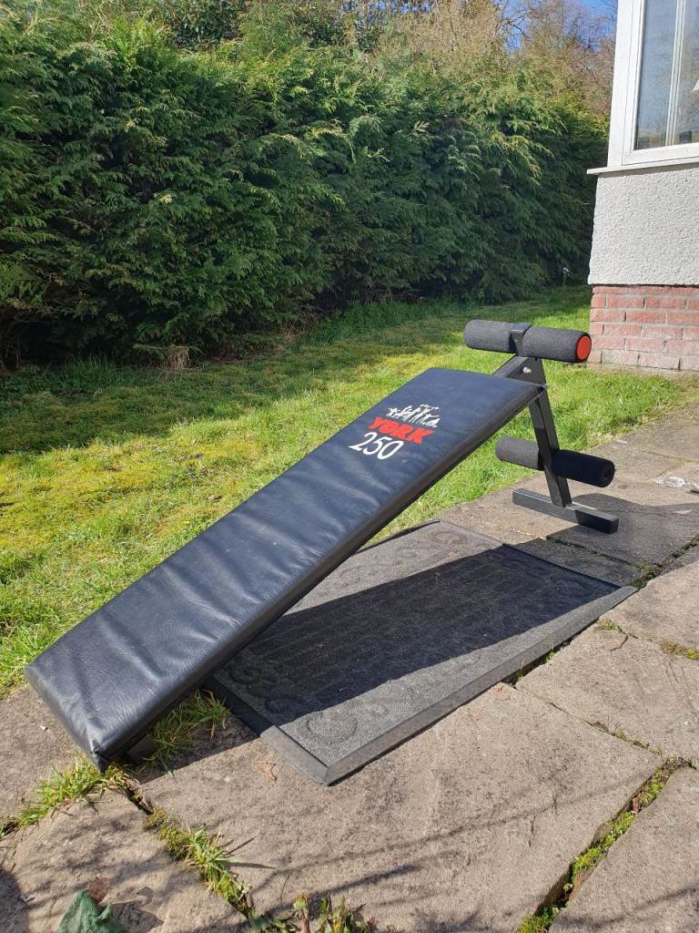 York 250 Folding Exercise Bench Incline Sit-up Bench