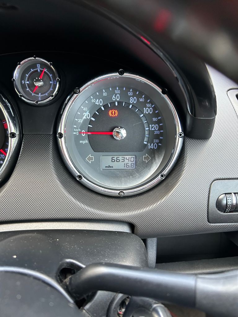 Volkswagen, POLO, Hatchback, 2000, Manual, 1595 (cc), 3 doors