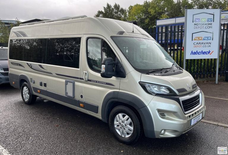 Auto-Sleepers Warwick XL, 2 berth/belt, rear lounge, washroom, camper for sale