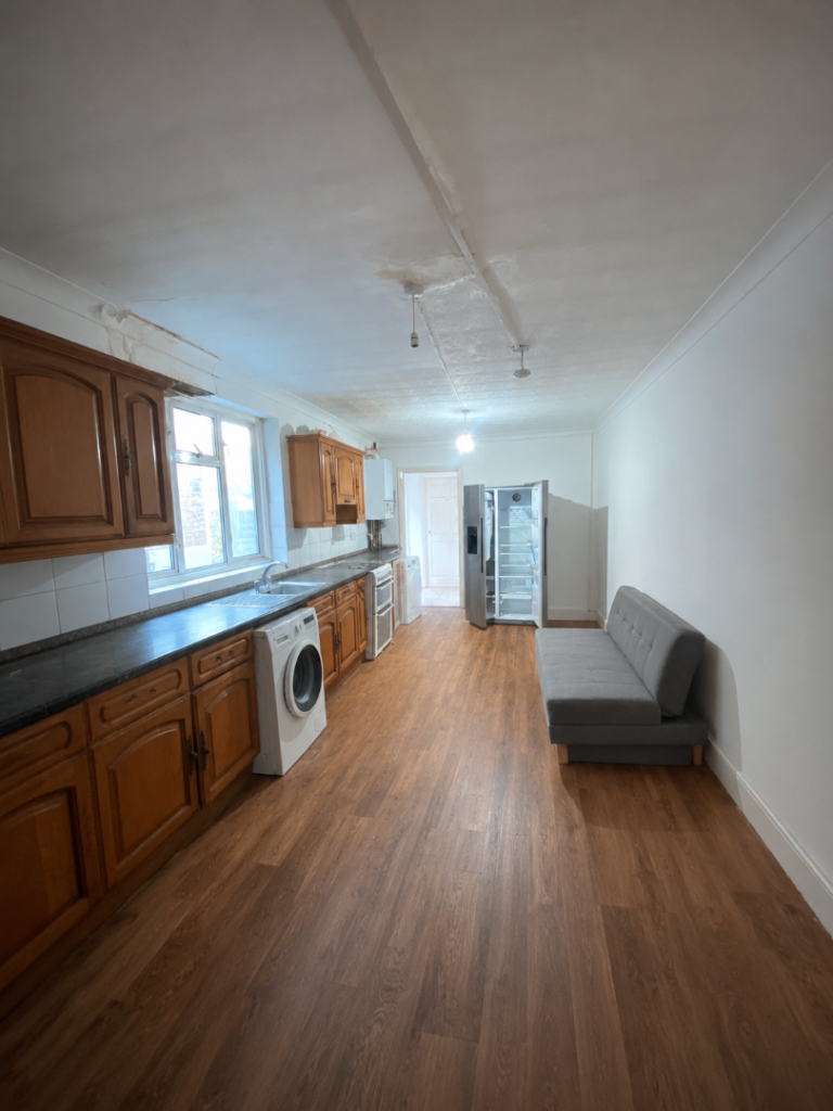 4 bedroom HMO in London