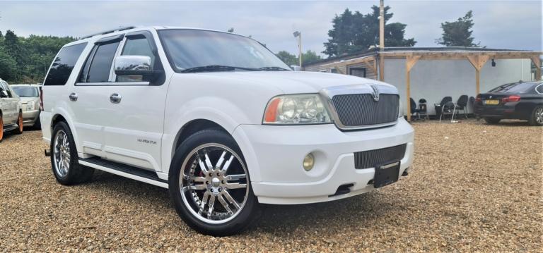 LINCOLN NAVIGATOR 5.4 V8 AUTOMATIC 4WD 7 SEATER WHITE ULEZ COMPLIANT