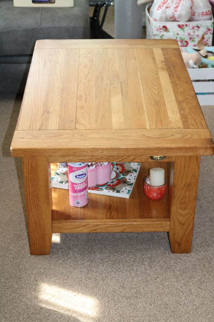 Oak coffee table 