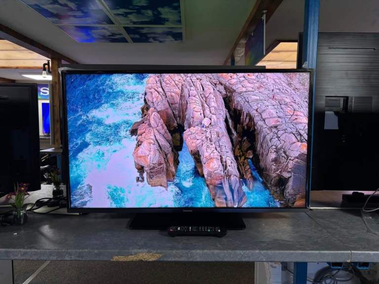 PANASONIC TX-43HX580B 43" Smart 4K Ultra HD HDR LED TV