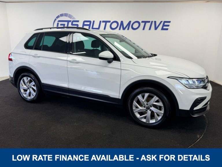 2021 Volkswagen Tiguan 1.5 TSI LIFE 150 BHP + SAT NAV + PARKING SENSORS + APPLE PLAY ESTATE Petro...