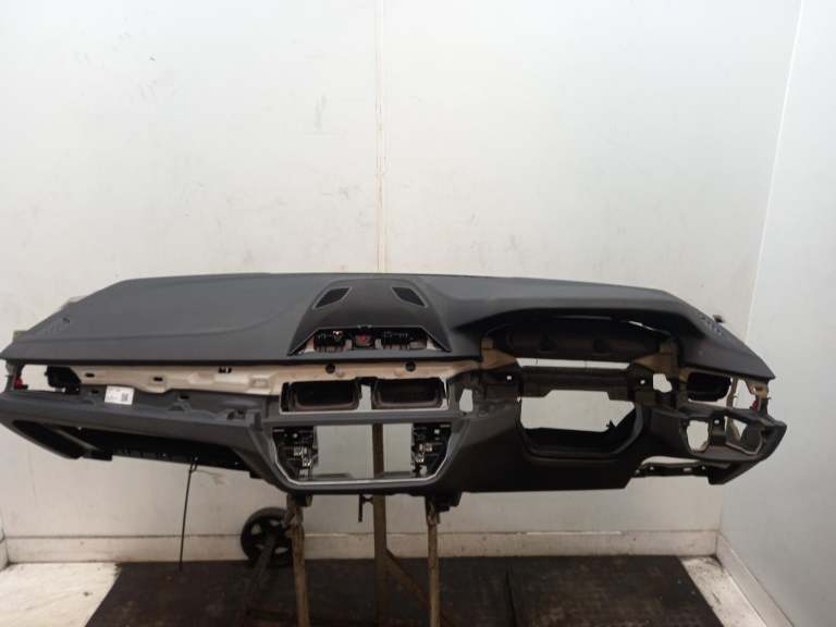 Bmw 5 Series Dash Assembly 2017-2023