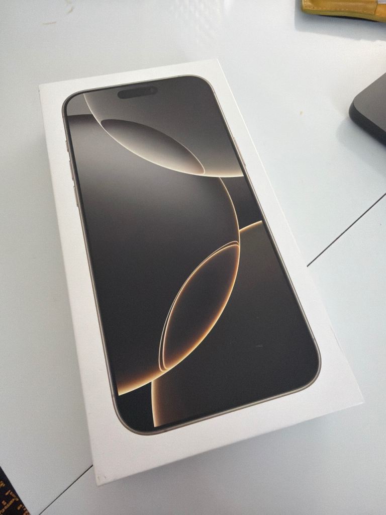 image for iPhone Pro Max 16 256gb Silver