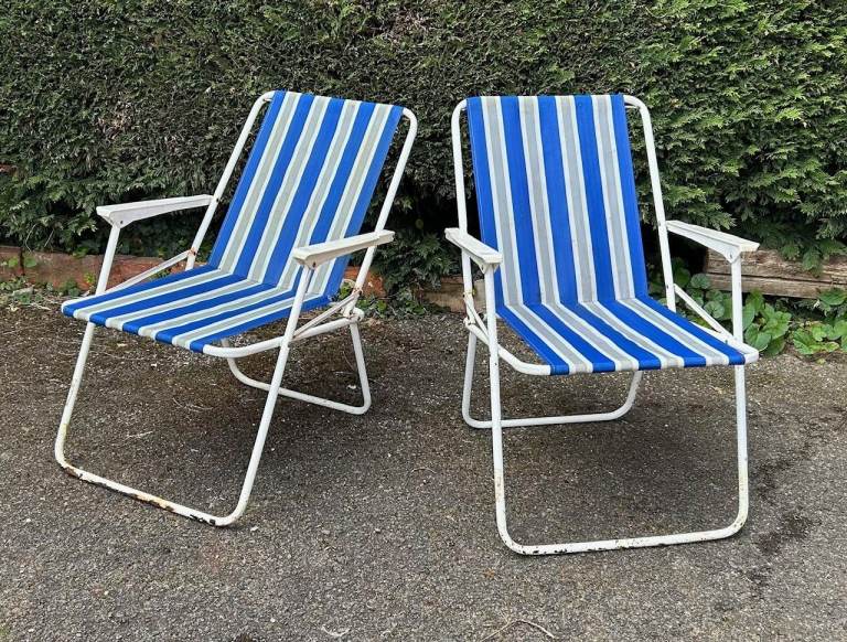 Retro Folding Sun Chairs 