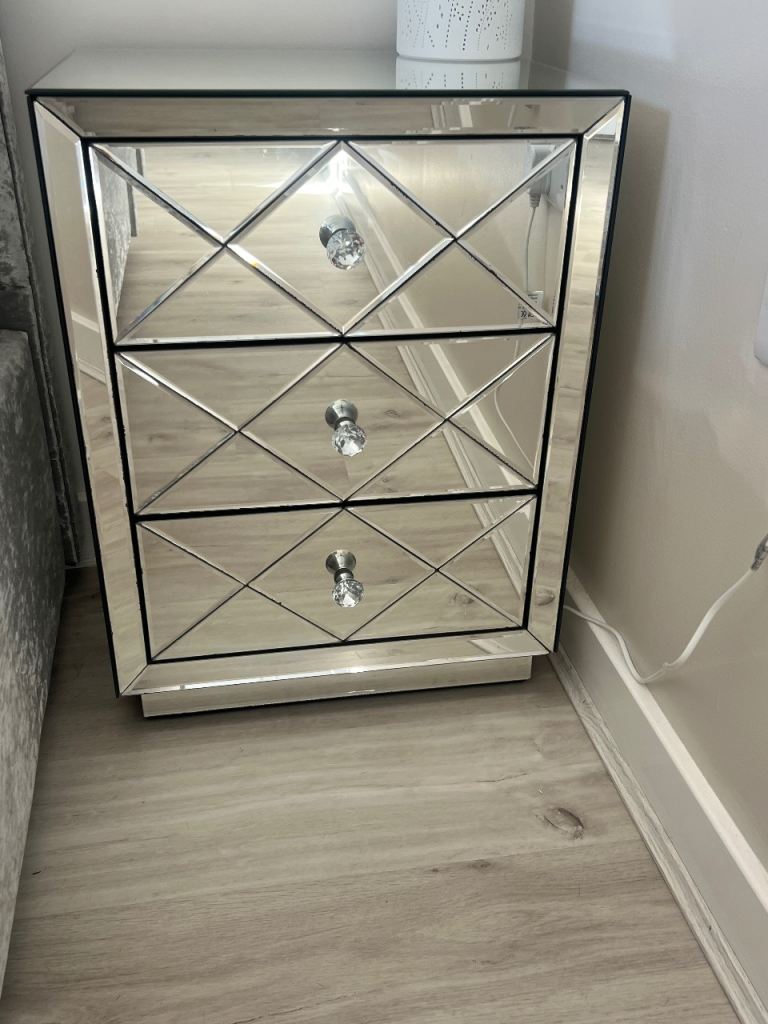 Mirrored Glass Bedside Chest with 3 Drawers – Silver, Good Condition