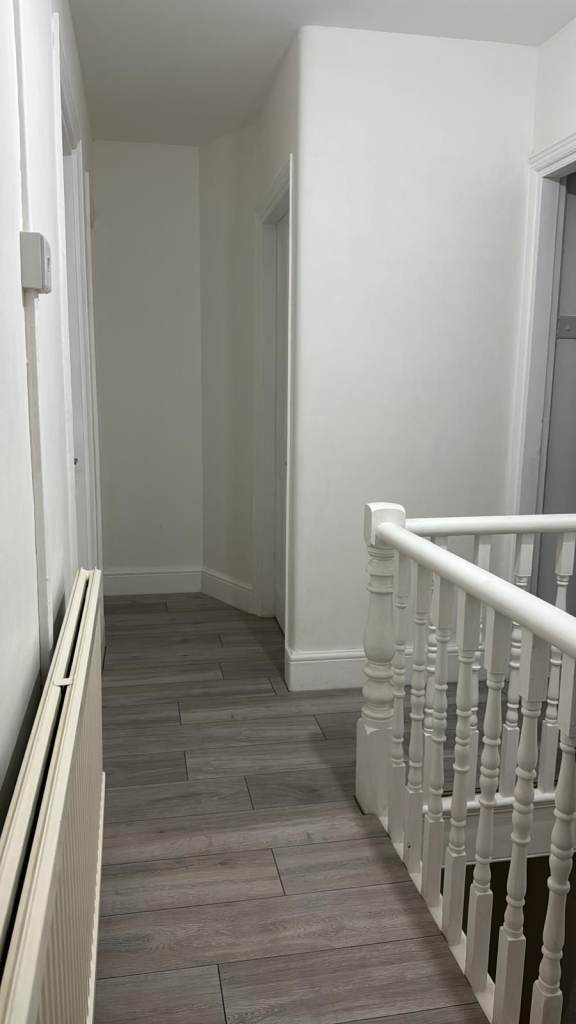 Big Size Double Room to Let in London Road, SS12 0AN, Wickford