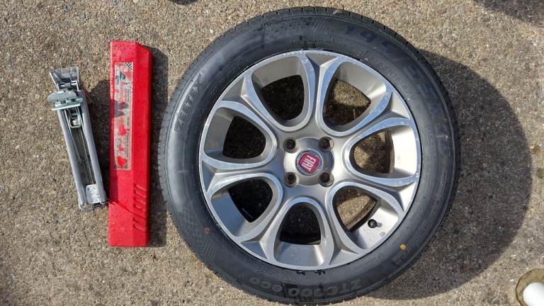 Fiat Punto 2015 alloy spare wheel 