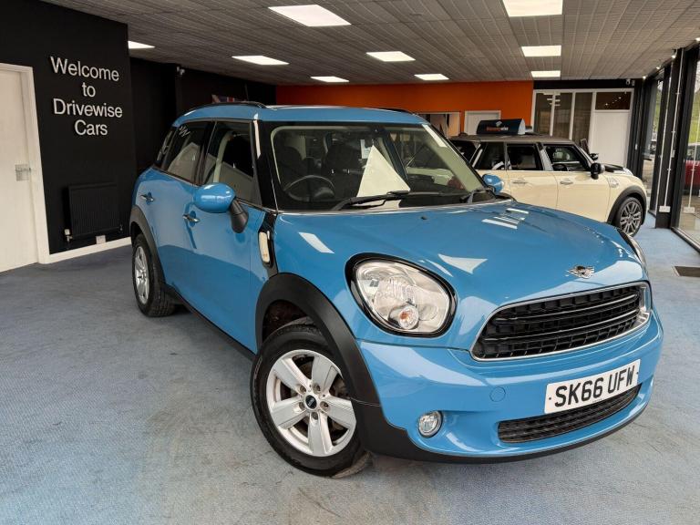 2016 MINI Countryman 1.6 Cooper 5dr HATCHBACK PETROL Manual