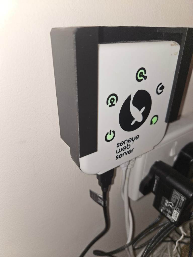 Complete tropical fish setup