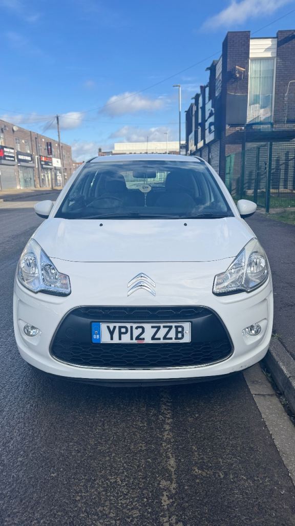 Citroen, C3, Hatchback, 2012, Manual, 1360 (cc), 5 doors