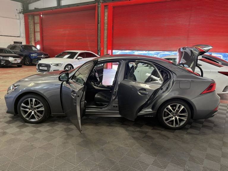 2018 Lexus IS 300h Executive Edition 4dr CVT Auto SALOON PETROL/ELECTRIC Automatic