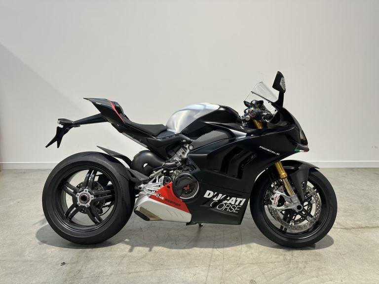 2023 Ducati Panigale V4 SP2 in Winter Test Livery