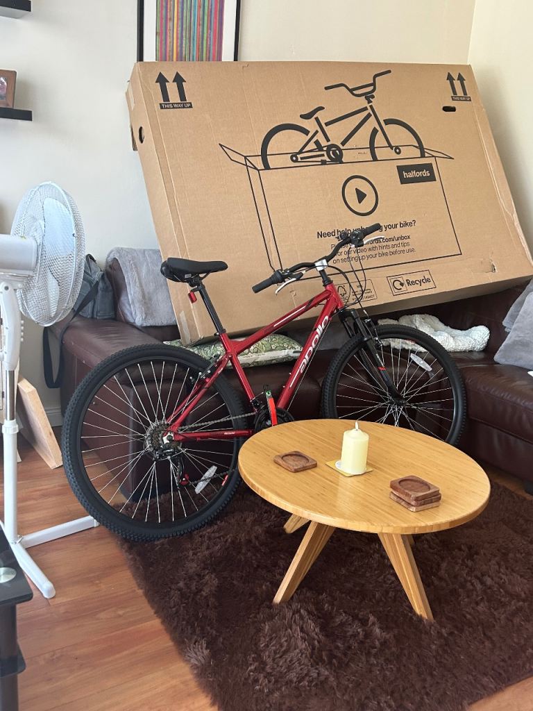 WOMENS MOUNTAIN BIKE