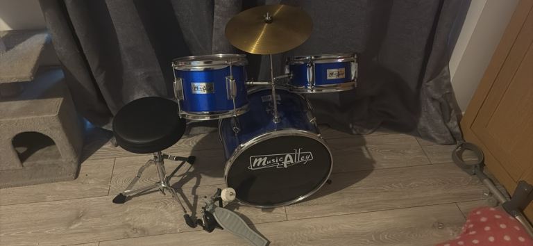 Music Alley Kids Drum Kit – Blue, Good Condition