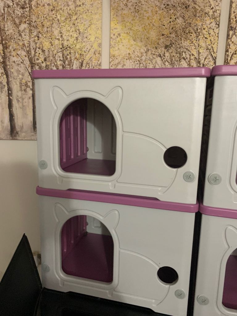 ⭐️Super cute cat/dog/rabbit/piggy houses x 4⭐️ 