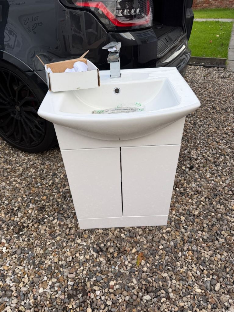 New White Bathroom Vanity Unit with Basin and Tap