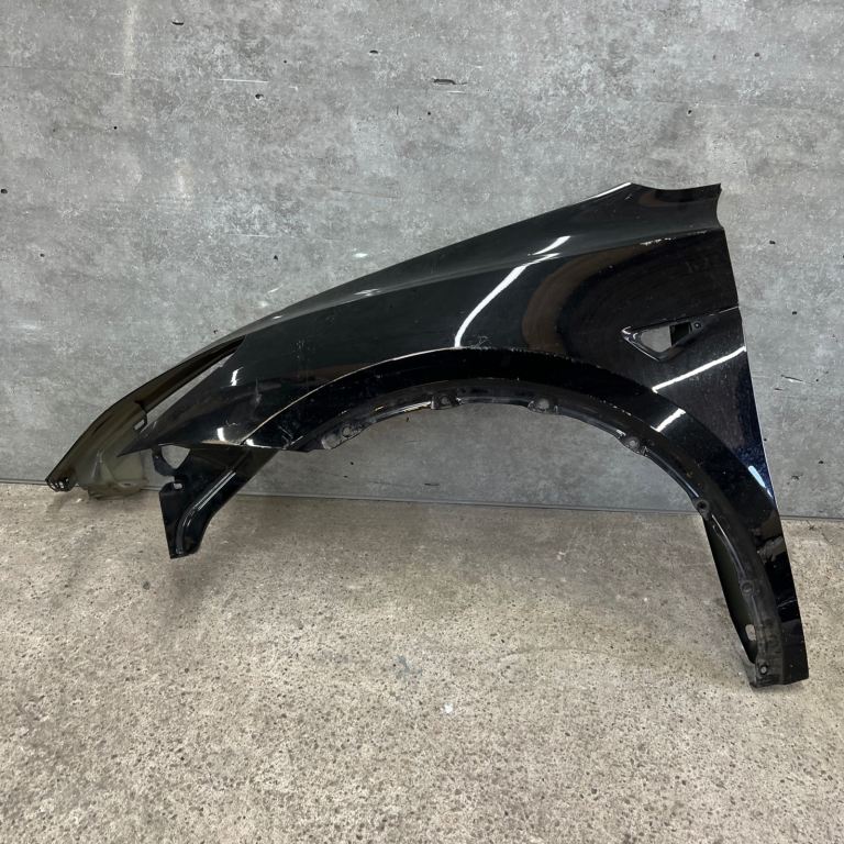 Tesla Model Y mk1 n/s front wing 