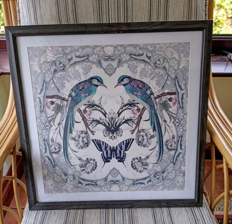 ATTRACTIVE FRAMED & MOUNTED PICTURE FROM MARKS AND SPENCER EXCELLENT CONDITION