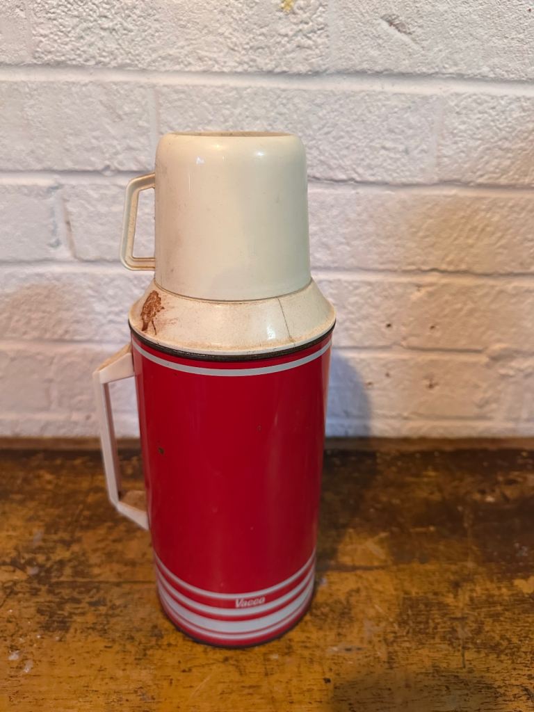 Vintage 1960s Vacco Thermos Flask 1.02 Litre Made In England Retro