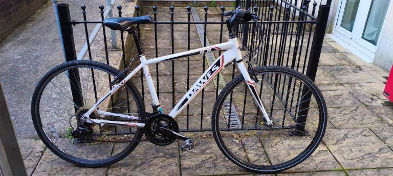Dawes Discovery 101 hybrid bicycle. 