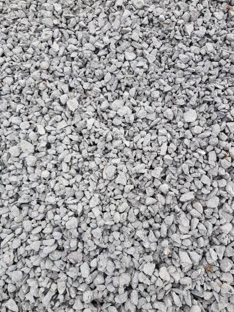 High PSV Reclaimed Aggregate Granite Gravel Road Surface Dressing Chippings 6mm-14mm 850kg Jumbo Bag