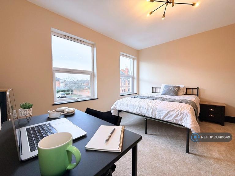 1 bedroom in Swindon Road, Cheltenham, GL51 (#3048648)