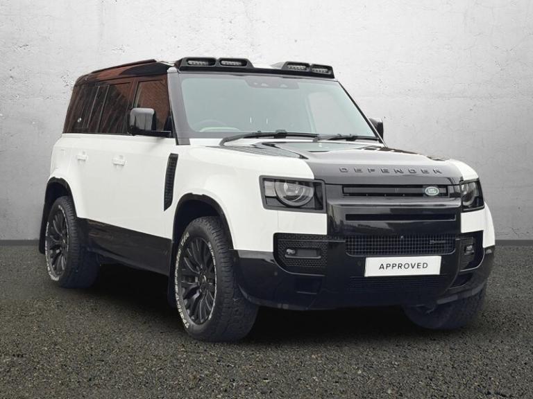 LAND ROVER DEFENDER 3.0 D300 X-Dynamic S 110 5dr Auto