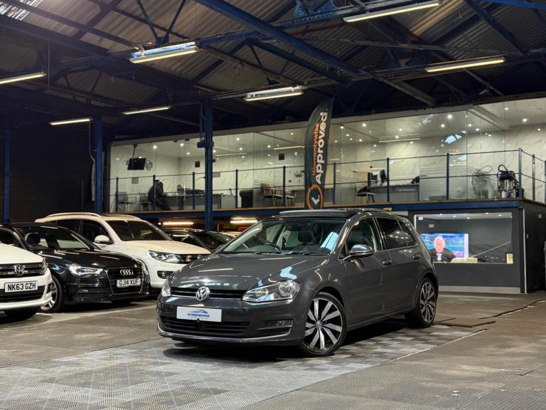 image for  Volkswagen Golf 2.0 TDI BlueMotion Tech GT Edition DSG Euro 6 (s/s) 5dr Diesel Automatic