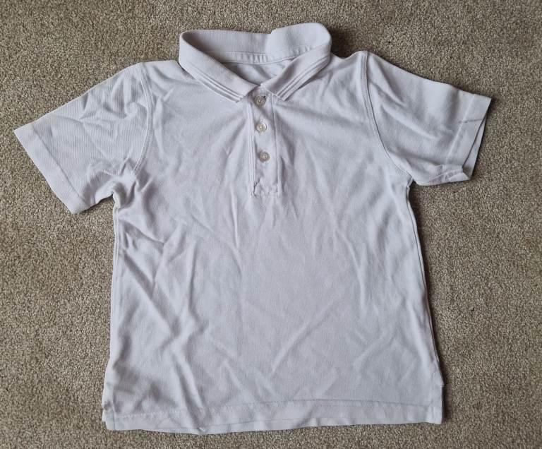 Boys white polo t-shirt age 4-5 years