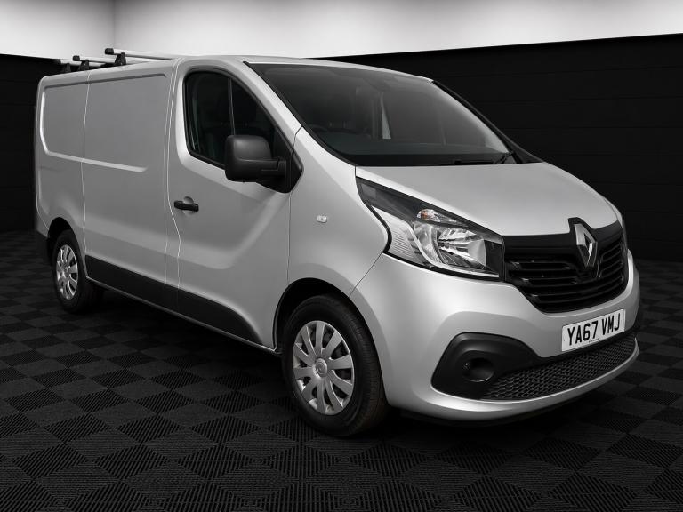 2017 67 RENAULT TRAFIC 1.6 DCI 27 BUSINESS PLUS SWB PANEL VAN EURO 6 SILVER