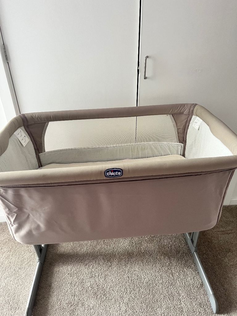 Chicco Next2me Crib