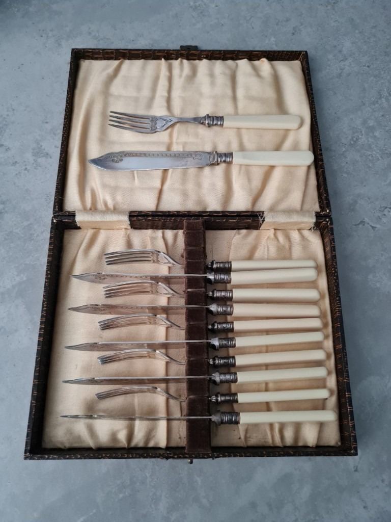 Fish Knives & Forks Set