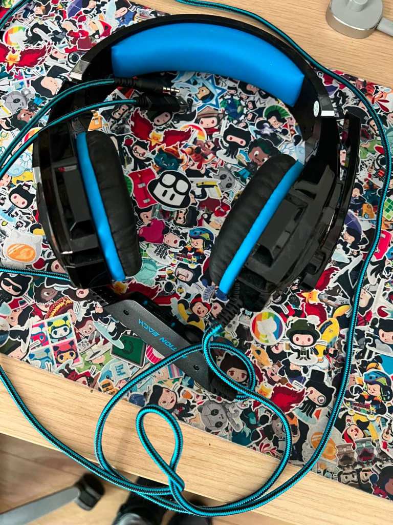 Kotion Each G9000 Gaming Headset – Fully Working + Sealed PC Splitter Included - good used condition