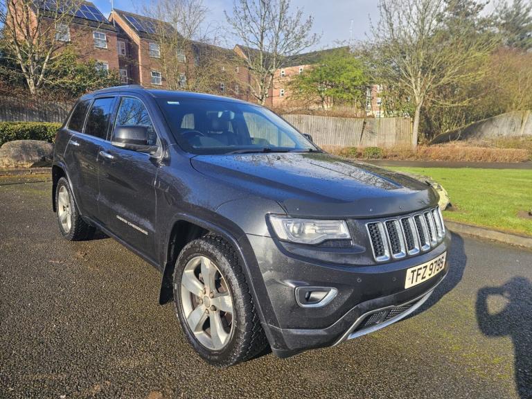 JEEP GRAND CHEROKEE 3.0 CRD OVERLAND AUTO SAT NAV HEATED SEATS PANORAMIC ROOF 