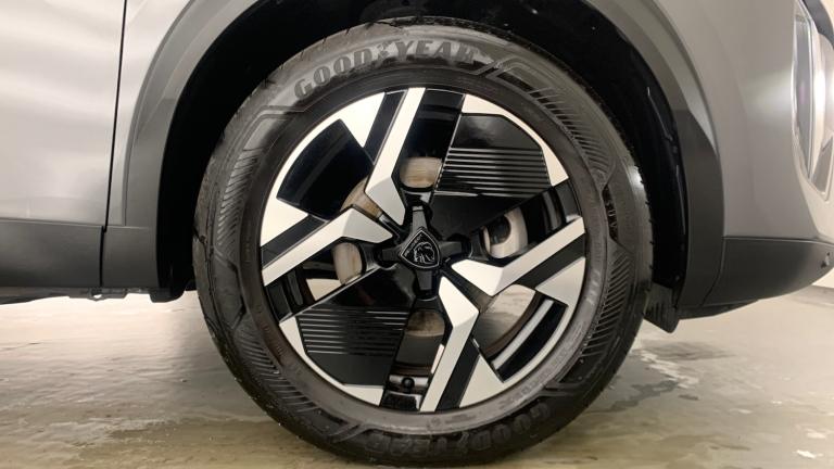 2024 Peugeot 2008 1.2 PureTech 130 Allure 5dr HATCHBACK PETROL Manual