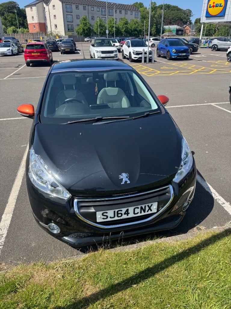 Peugeot, 208, Hatchback, 2014, Manual, 1199 (cc), 5 doors