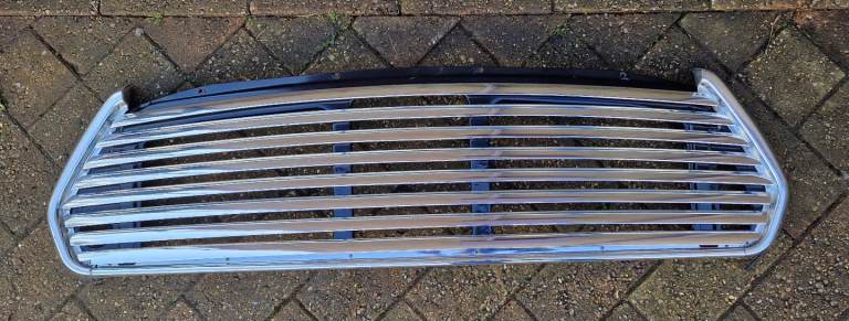 Classic Mini front grill with side surrounds 