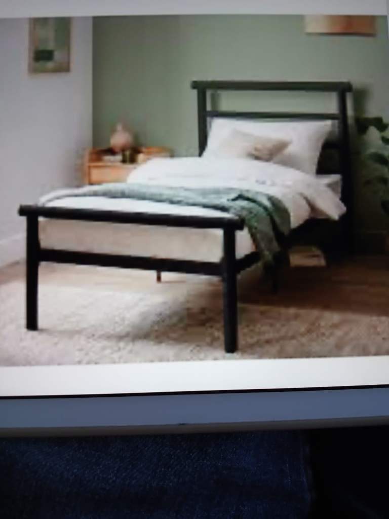 Single bed with mattress