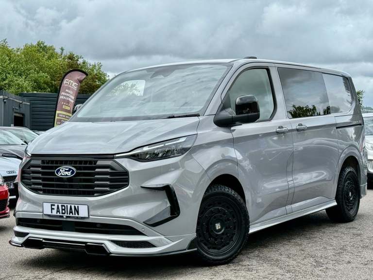 2024 Ford Transit Custom 2.0 Limited Auto **Motion R Kit - Day Van - 5 Seater**