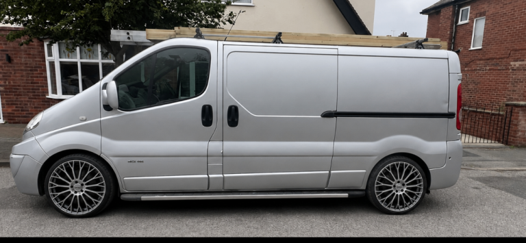 Renault, TRAFIC, Panel Van, 2011, Manual, 1996 (cc)